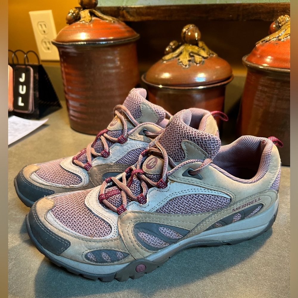 Merrell Women’s Azura Trail hiking Shoes. Aluminum/Rose. Size 9.